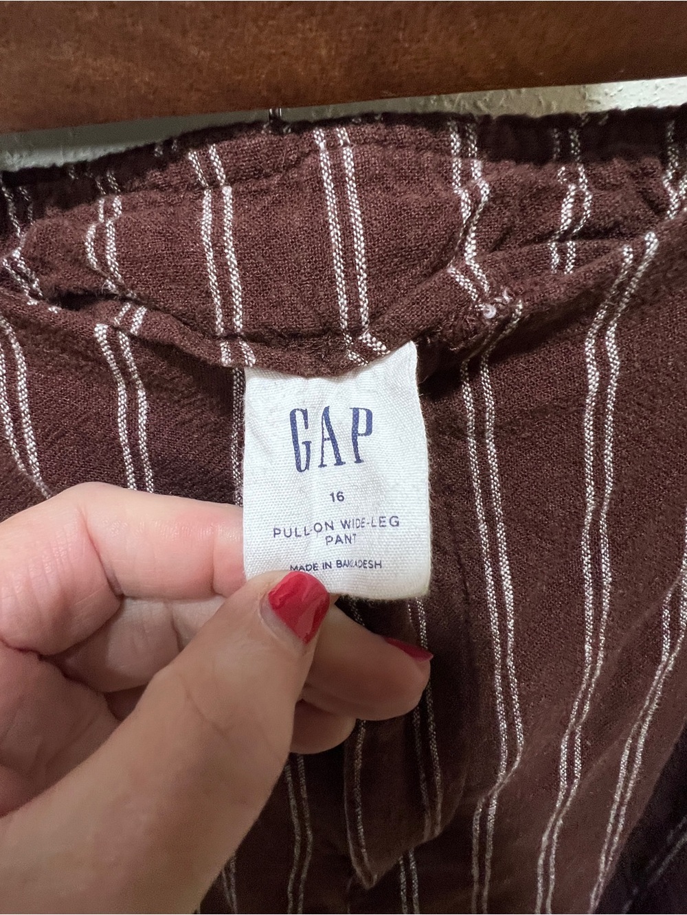 GAP wide leg linen trousers.